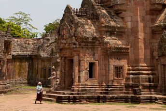 main prang of Phanom Rung Khmer ruin